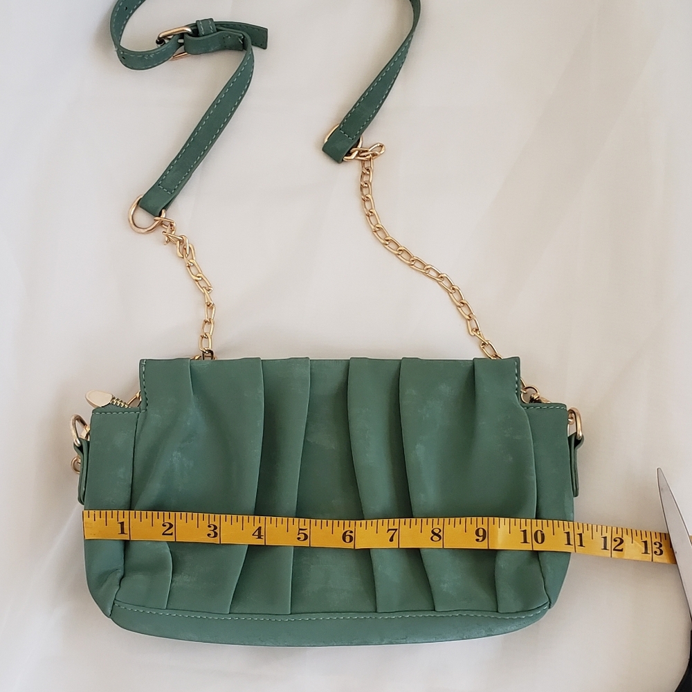 Emerald Purse - Picture 11 of 13